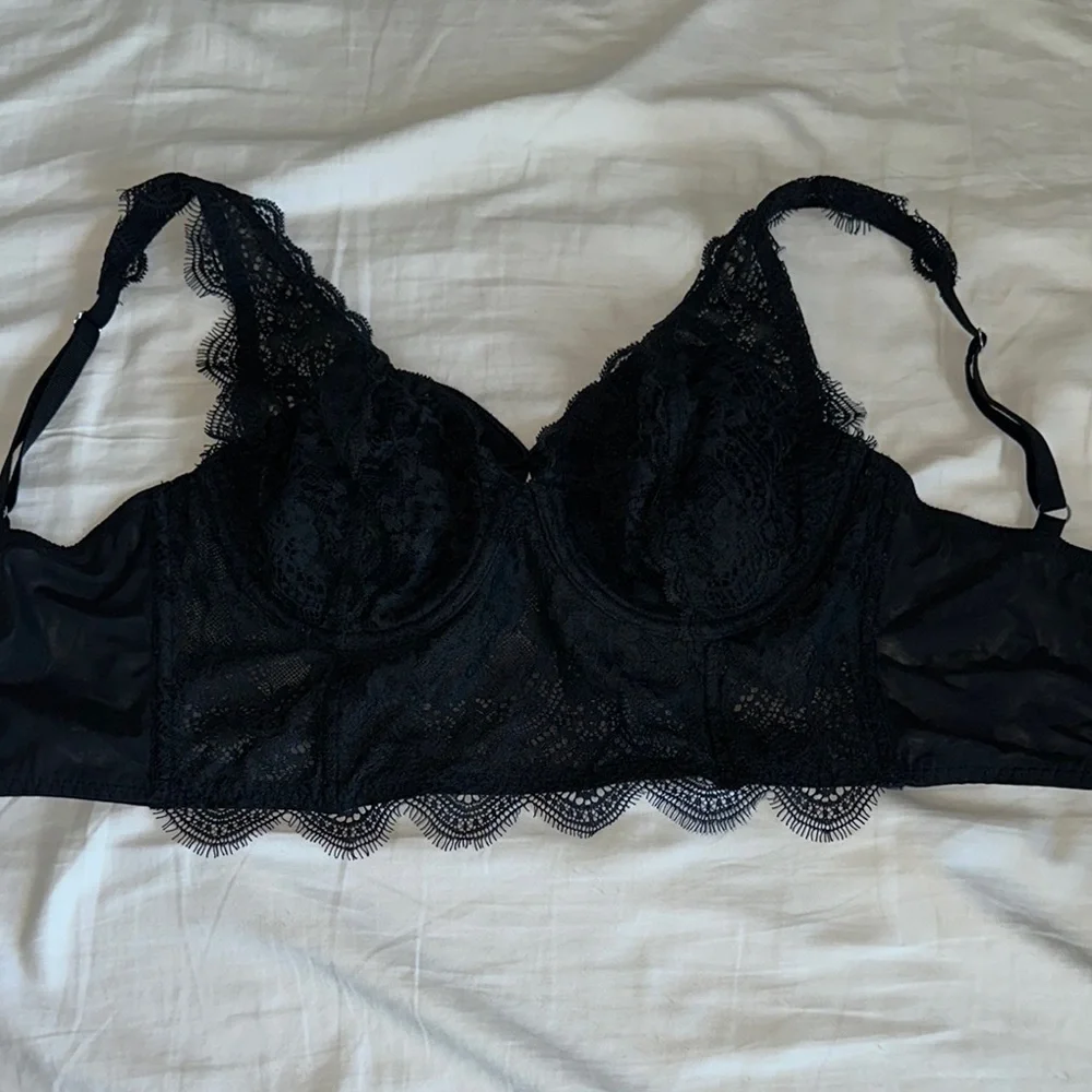 Victoria’s Secret black lace corset bra - Picture 2 of 5